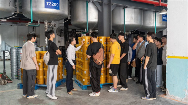 廣東藥科大學師生參觀巴德士